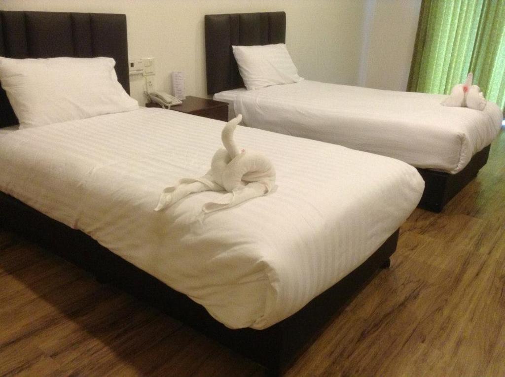 Hotel Kan Kanchanaburi Quarto foto
